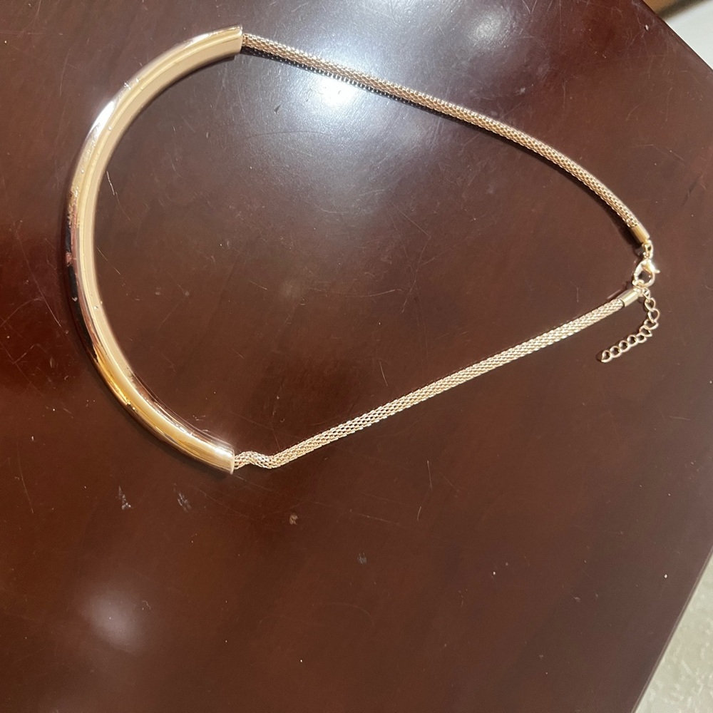 NEW Elegant Rose Gold Necklace